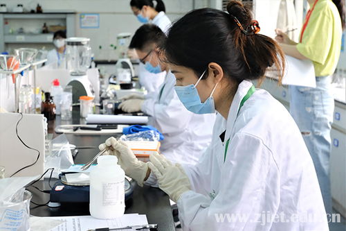 省職業(yè)院校技能大賽高職組 農產品質量安全檢測 賽項在我校順利舉行